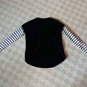 Black sweater with stripped sleeves